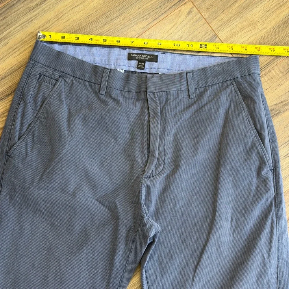 Banana Republic Kentfield Pant Mens 33x32 Navy Blue Pinstripe 100% Cotton Chino